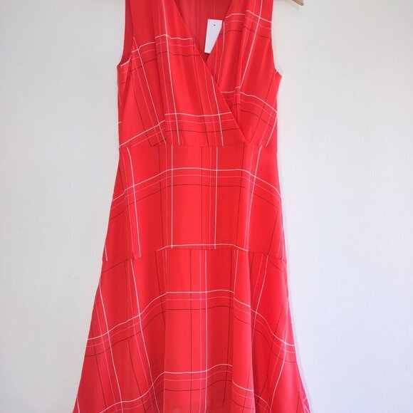 Ann Taylor Feminine Flowy Sleeveless Dress Sweet Charming Wedding Size 2 NWT - Picture 3 of 9